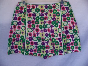 4 ANNA SUI ANTHROPOLOGIE White Pink Green Purple Floral Retro Shorts Skirt Skort - Picture 1 of 4