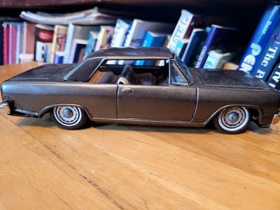 MUITO BOM VINTAGE BANDAI TIN FRICTION MARROM 1964 CHEVROLET IMPALA COUPE - Imagem 1 de 4