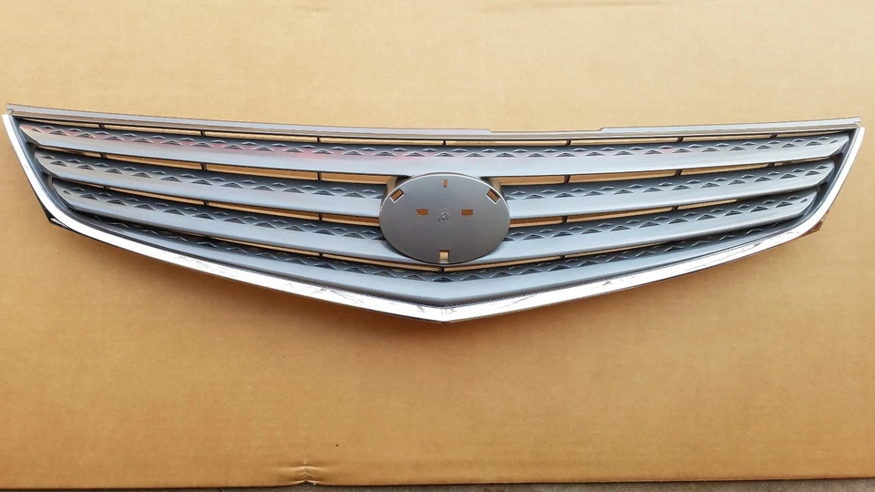 fits 2002-2003 TOYOTA SOLARA Front Bumper Upper Grille NEW - Image 1 of 1