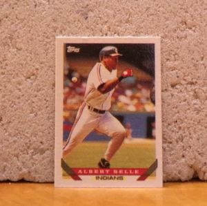 1993 TOPPS MINI 1" VARIANT BASEBALL CARD CLEVELAND INDIANS ALBERT BELLE - Picture 1 of 2