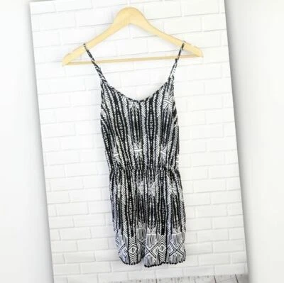 Женский маленький современный богемный черно-белый комбинезон Mossimo с узором y2k 90-е - Изображение 1 из 4