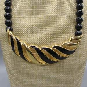 Collar Monet Vintage Esmalte Negro Cuentas Tono Dorado 19 Pulgadas - Imagen 1 de 9