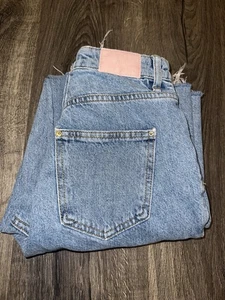 Zara Jeans Women's US 2 EUR 34 Blue Stone Wash Distressed Boyfriend Jeans - Picture 1 of 7