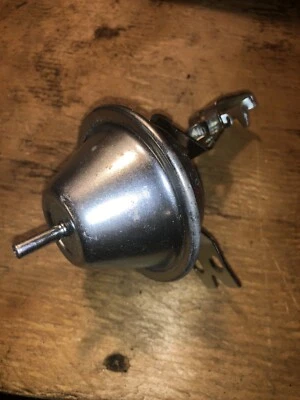 Cámara de vacío Niehoff DR 359 1963-71 AMC Buick Chevy GMC Oldsmobile 6 cilindros Foto 1 de 4