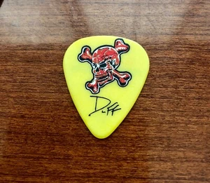 Velvet Revolver Duff McKagan Signature 2007 Libertad Yellow Tour Guitar Pick - Picture 1 of 2