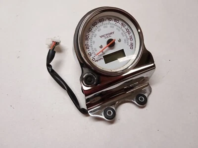 Velocímetro Victory Ness Vegas Jackpot 2008 con soporte Foto 1 de 2