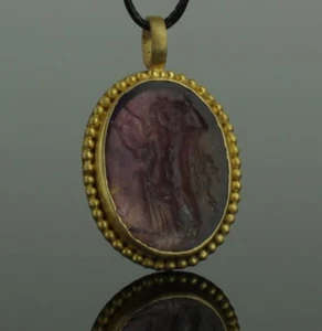 ANTIGUO COLGANTE ROMANO ORO INTAGLIO "FIGURAS DESNUDAS" CIRCA - Siglo II/4 dC - Imagen 1 de 5