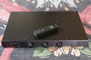 Bryston B60R Amplifier - Picture 1 of 10