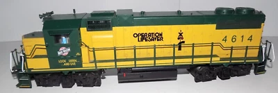 K-Line K2400-4614 Chicago & North Western "Operation Lifesaver" GP38-2 Diesel - Image 1 of 4