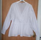 Womens Simplybe  White  Long Sleeved Top Size 22