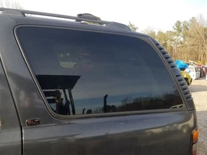 05 2005 GMC YUKON OEM DRIVER LEFT REAR QUARTER GLASS WINDOW - Picture 1 of 12