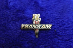 1977 Pontiac Firebird Trans Am Hat Lapel Pin Accessory - Picture 1 of 5