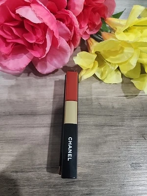 Color de labios líquido ultrawear Le Rouge Duo rojo ardiente Chanel 176 nuevo en caja Foto 1 de 4