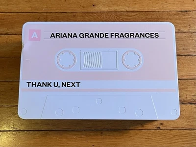 Fragrâncias Ariana Grande Thank U Next lata vazia - Imagem 1 de 4