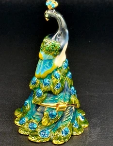 Herrlicher Pfau Schmuckschatulle mit Schmucksteinen - gefiedert ausgefallen! - Bild 1 von 3