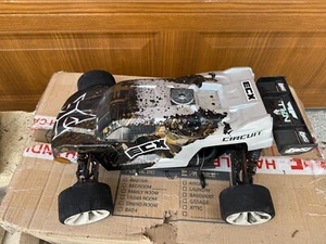 LOSI RC CAR - Picture 1 of 10