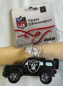 Raiders SUV Vehicle with Holiday Wreath Christmas Ornament - Picture 1 of 3