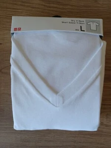Men's V-Neck Dry Plain Short Sleeves T Shirt Size L - Picture 1 of 7