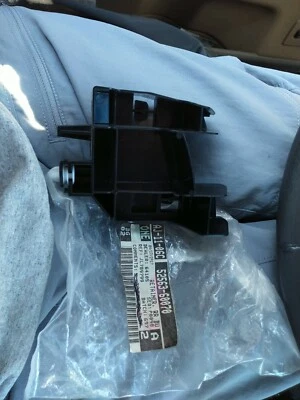 ✔LEXUS 14-19 GX460 RETENTOR PARA-CHOQUE TRASEIRO SUPERIOR ESQUERDO LH FABRICANTE DE EQUIPAMENTO ORIGINAL NOVO - Imagem 1 de 4