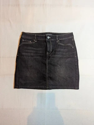 Falda White House Black Market para mujer con 4 bolsillos mini en línea A Denim Stretch Black Foto 1 de 4