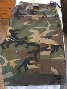 Men's 44 inch George camouflage shorts with label - Picture 1 of 4