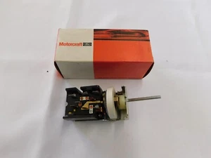NOS OEM Ford 1980 Truck Pickup Bronco Headlight Switch Headlamp F100 F250 F350 - Imagen 1 de 5