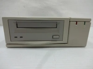 C1554A - HP Surestore 12/24GB DAT DDS-3 SCSI External Tape Drive Combo - Picture 1 of 22
