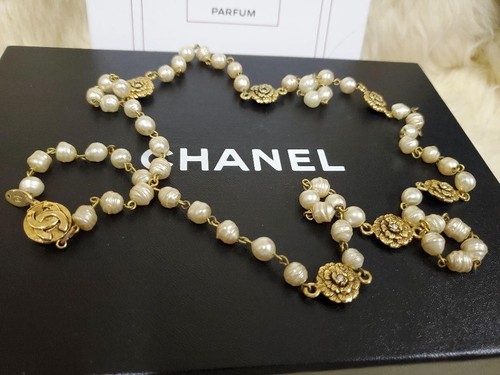 Collana CHANEL perle tono oro
