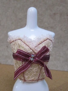 2005 BARBIE Doll MY SCENE Goes to Hollywood G6132 strapless beige maroon bow top - Picture 1 of 1
