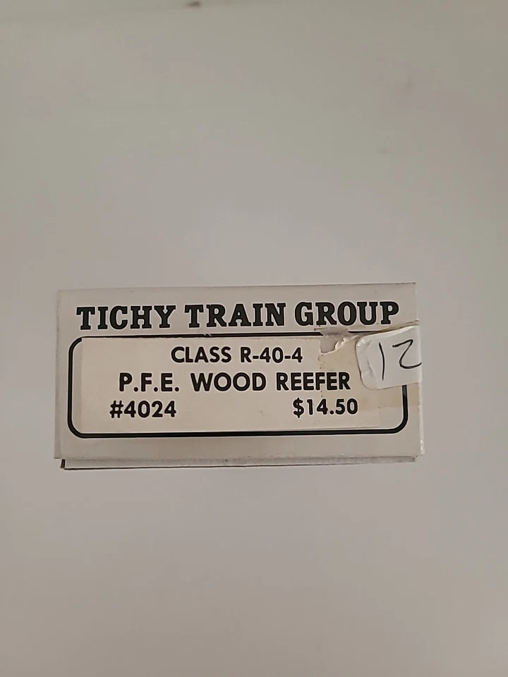 HO Scale Tichy Train Group Kit 4024 Pfe Pacific Fruit Express Wood Reefer
