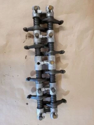 81 720 DATSUN Rocker Arm 2.2 Gasoline Z22 Fits 81-82 NISSAN PICKUP  - Image 1 of 4