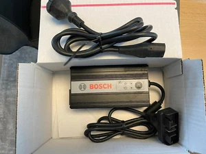 Bosch E-Bike Ladegerät classic line 4 A Charger Bosch144-8CH15-L - Bild 1 von 7