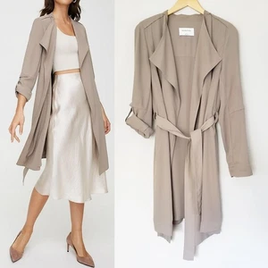 Aritzia Babaton Quincey fließender Trenchcoat in modernem Taupe Größe S 198 $ mit Gürtel - Bild 1 von 16