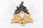 C67A47- Kamin Uhr Figur Metallguss 19.Jh