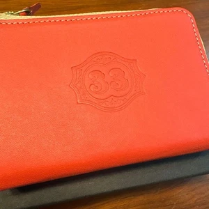 [Nuevo] Estuche para pases y estuche para monedas Disney Club 33 - Imagen 1 de 11