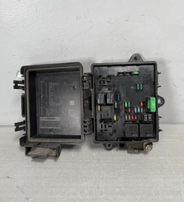 Volvo VNL760 2021 caja de fusibles, P/N PA66-GF14 Foto 1 de 4