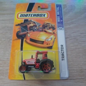 Matchbox 1/64 Diecast Ready For Action Red Tractor - Picture 1 of 2