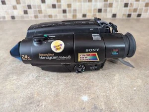 CÁMARA SONY HANDYCAM CCD-TR94 VIDEO8 DISPARO ESTABLE TRANSFERENCIA DE VIDEO - SIN PROBAR - Imagen 1 de 5