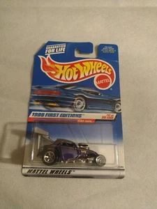 Hot Wheels 1999 First Editions 11/26 Fiat 500C #919 Metallic Purple 21066 5SP - Picture 1 of 6