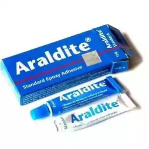 Colle adhésive époxy standard Araldite 13gm (résine 7gm + durcisseur 6gm) - Photo 1 sur 1