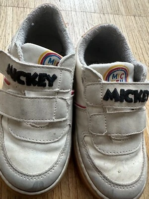 Sportschuhe für Kinder Gr. 25 mit Mickey Mouse Motiv von Zara - Bild 1 von 3