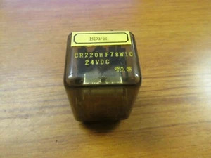 GENERAL ELECTRIC RELAY 24VDC, CAT# CR220HF78W10 .. WO-39 - Picture 1 of 3
