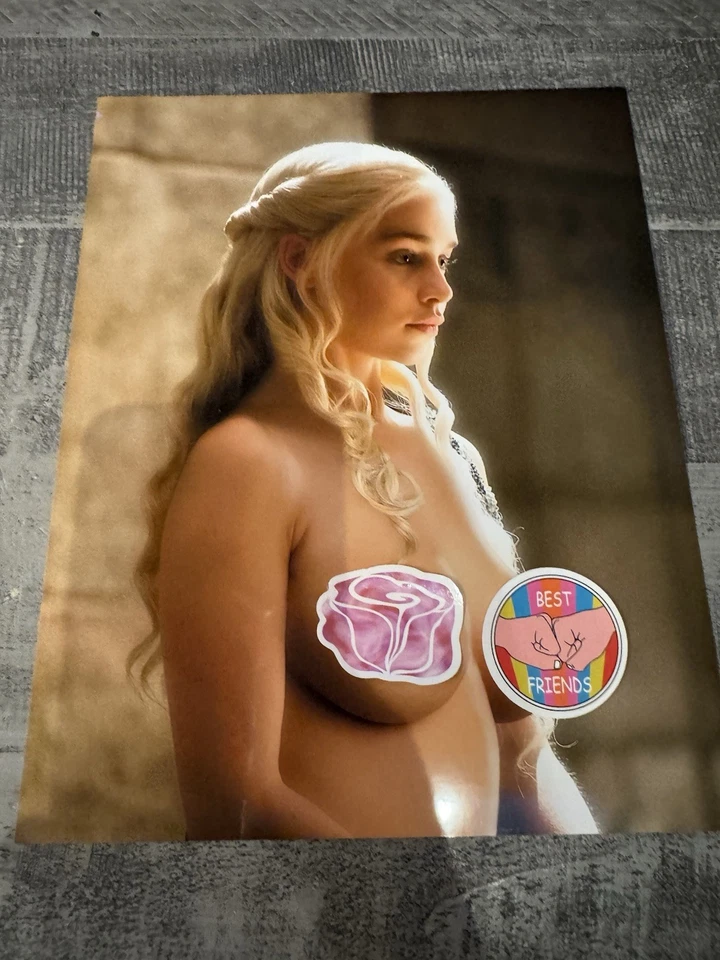 Fotografía de Emilia Clarke 8 x 10 | Actriz famosa, mujer hermosa Foto 1 de 1