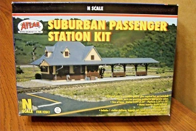 ATLAS N SCALE SUBURBAN PASSENGER STATION BUILDING KIT - Image 1 of 2