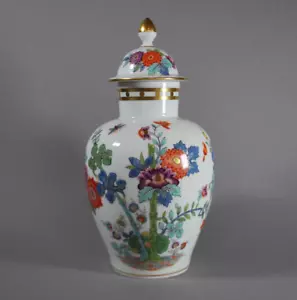 Seltene Meissen Deckelvase Indische Blumenmalerei Vogel Schmetterling Kakiemon - Picture 1 of 21