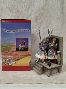 The San Francisco Music Box Company Wizard Of Oz Winkie Guards Figurine in Box - Bild 1 von 12