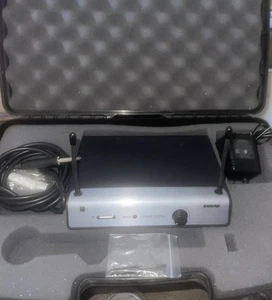 SHURE UT4A-TE Wireless Microphone Receiver 598.625 MHz UHF Diversity w/case - Picture 1 of 6