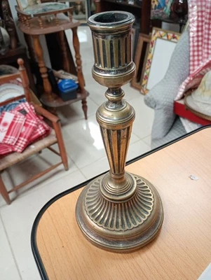 Bougeoir en bronze argenté signé Christofle et numéroté H 25 cm - Photo 1/3