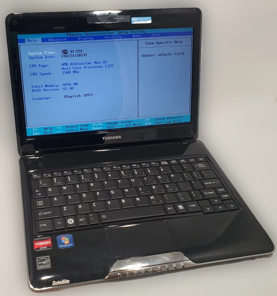 Toshiba Satellite T115D-S1125 (4GB RAM; 120GB SSD; Win11; Paquete Cargador) Foto 1 de 1