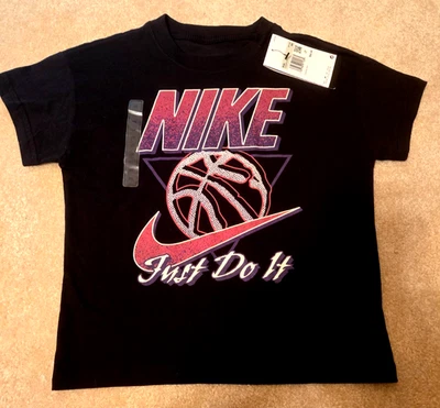 Nike Just Do It Kids t-SHIRTS Kids XS Black NEW - Image 1 of 4